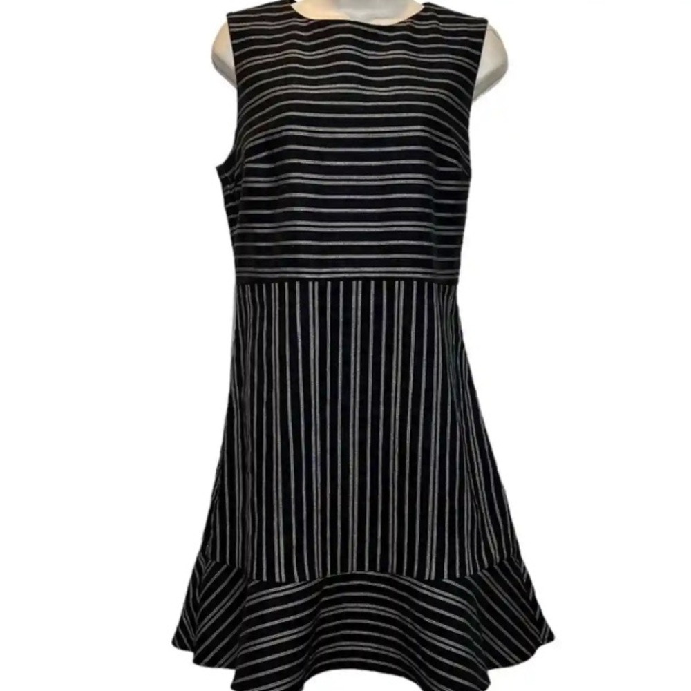 And Other Stories black & ivory sleeveless ruffle hem sun dress Sz 8 EUC